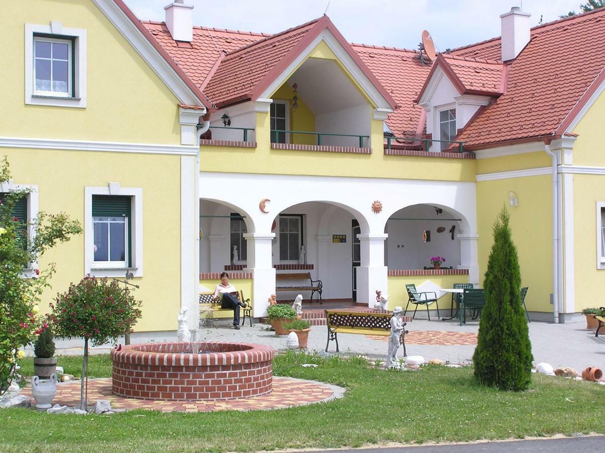Arkadenhof Flasch Worterberg Esterno foto