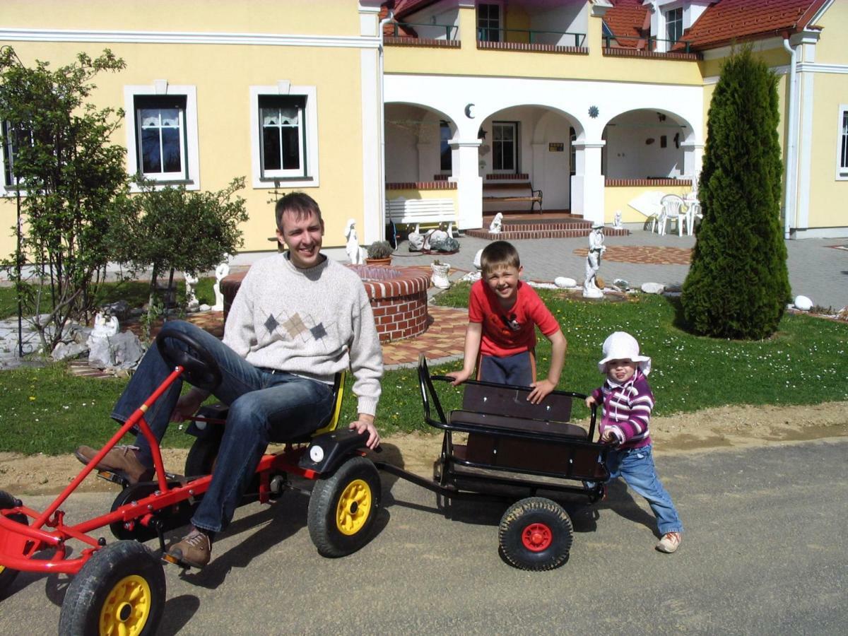 Arkadenhof Flasch Worterberg Esterno foto
